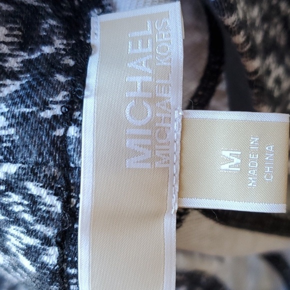 Michael Kors blk & WHT speckled leggings. NWT Size med - Picture 13 of 16